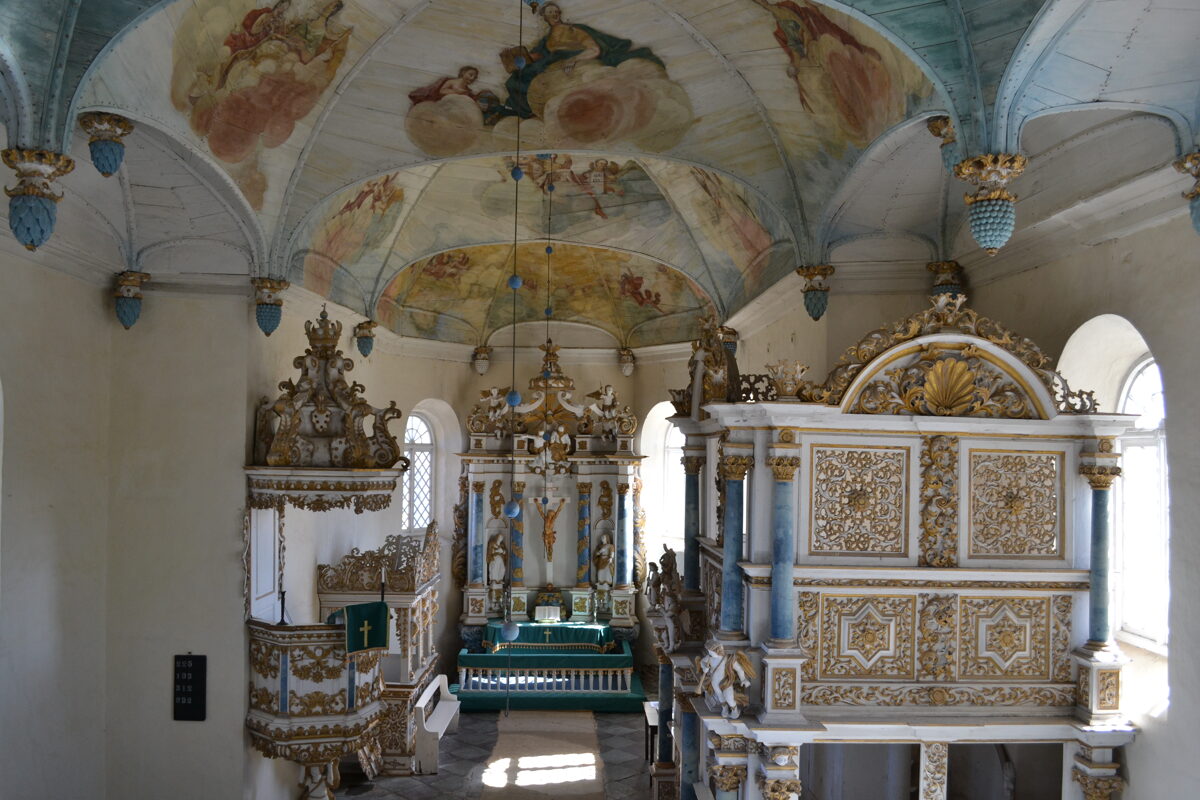 Apriķu luterāņu baznīca 