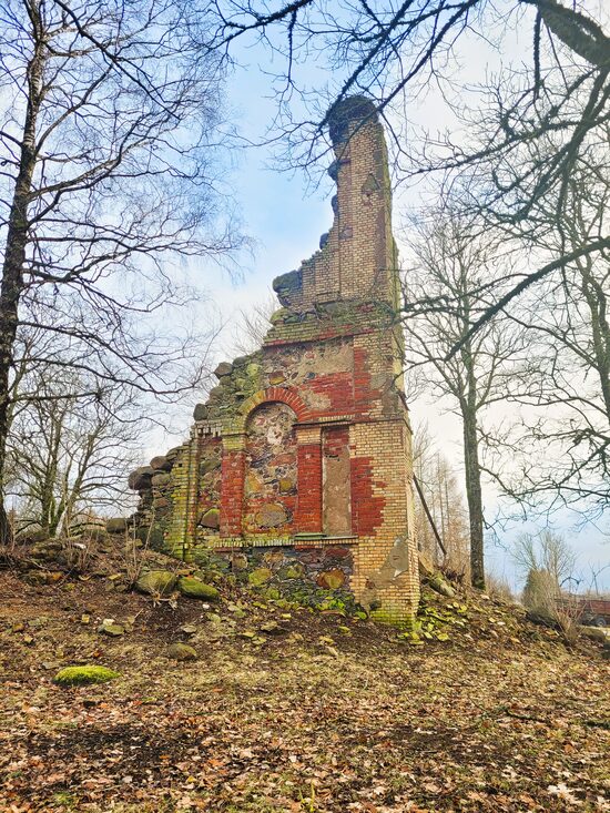 Bunkas baznīcas drupas