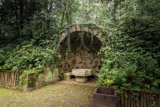 Kazdangas muižas parks