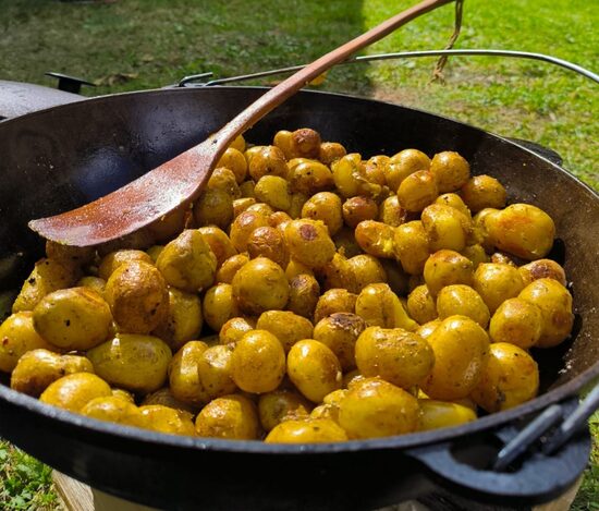 (5) Mācītājmājas kafejnīca