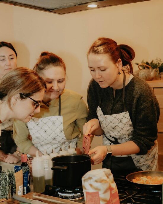 Meistarklases uzkodu studijā "Ne tik salds"