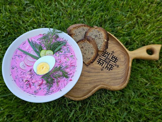 (15) Pikniks rožu dārzā