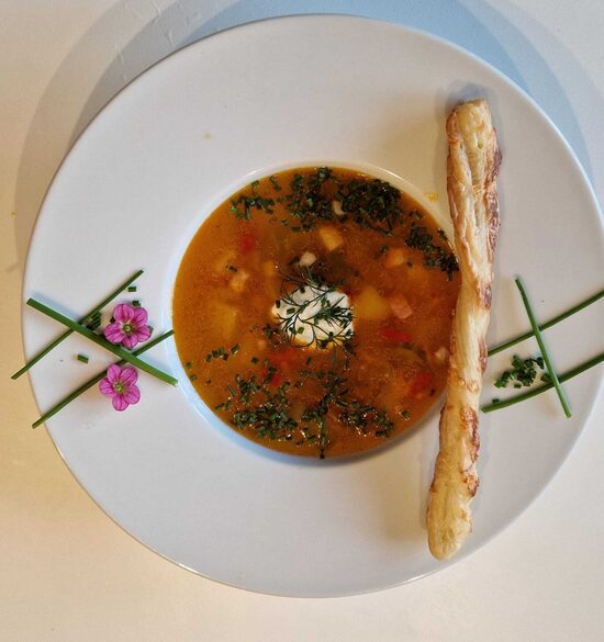 (2) Stirnuciema mistērijas 