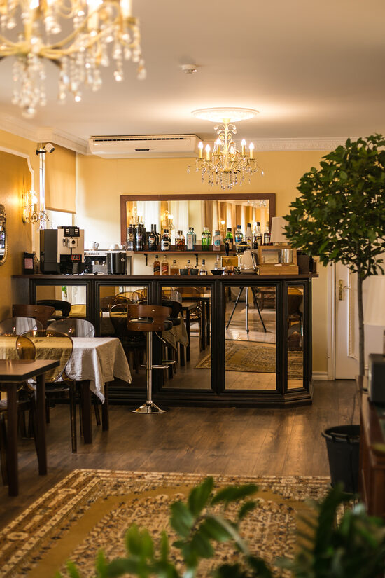 Restaurant "Ziemupes muiža"