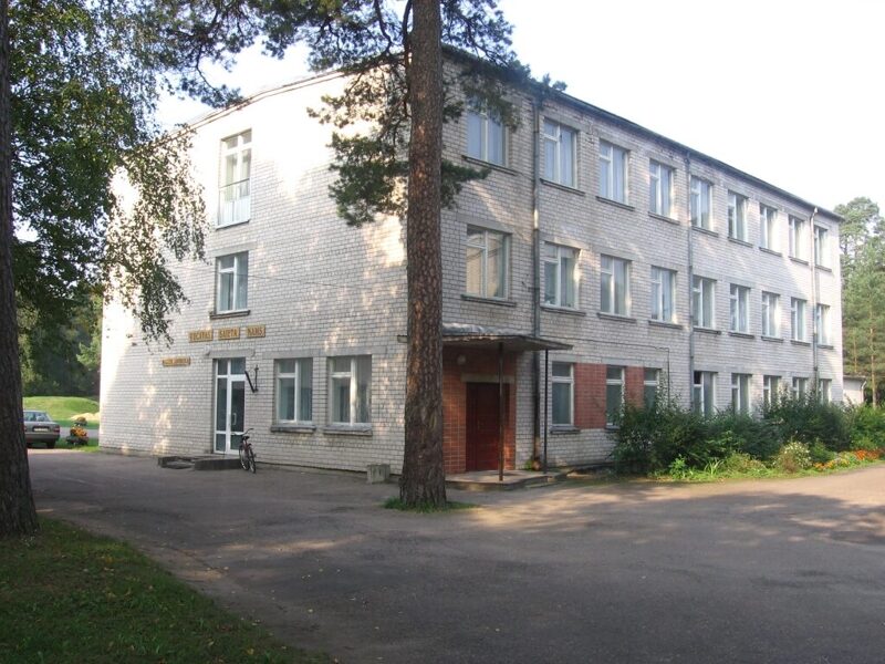 Jaunimo nakvynės namai "Rucavas saieta nams"