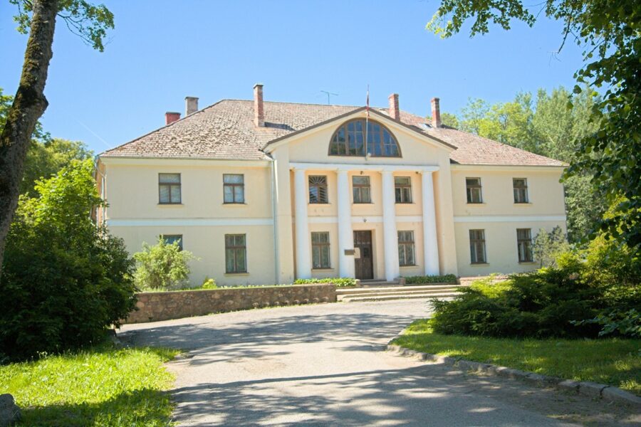 Gavieze Manor