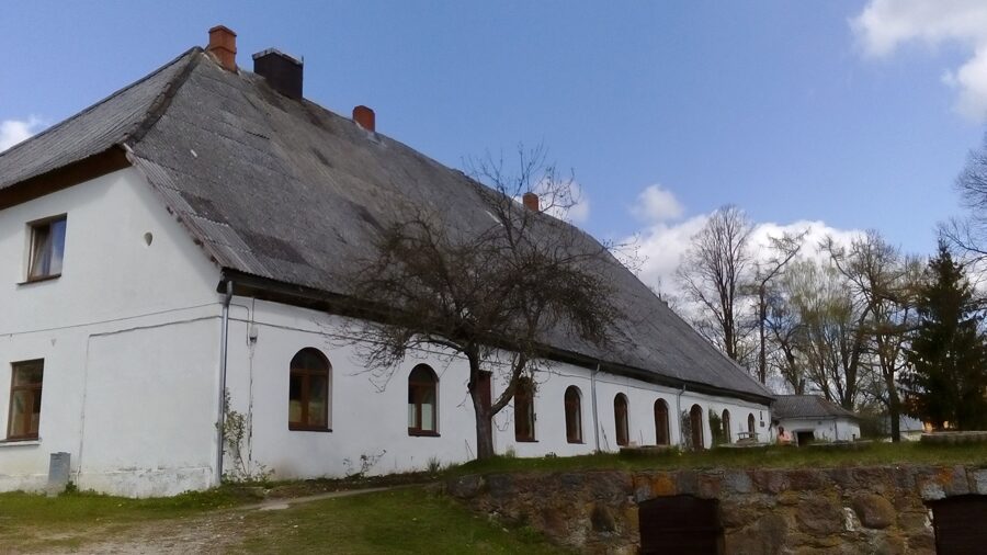 Former Manor Tavern Building