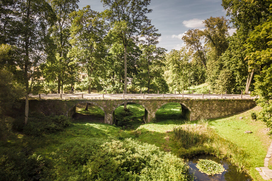 Stone bridge in Kazdanga