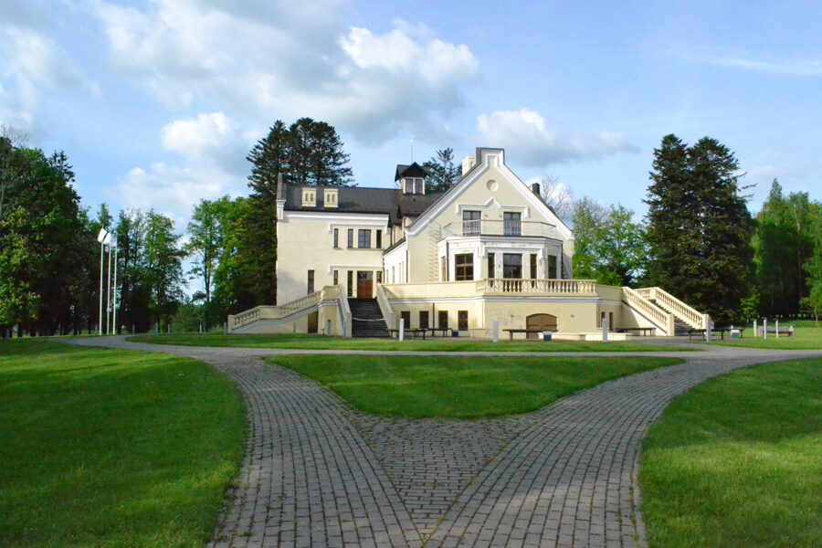Bojas Manor