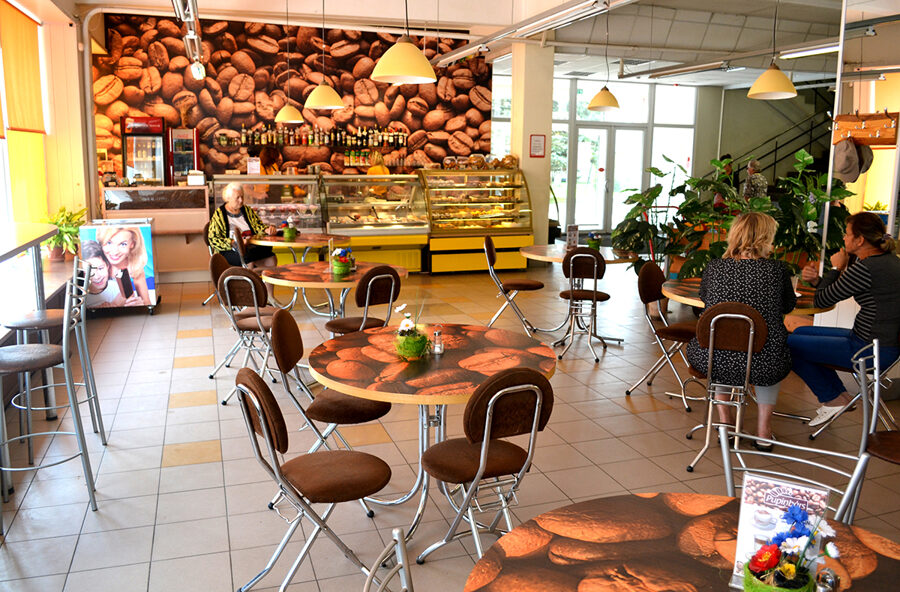 Tirdzniecības centra “Aizpute” kafejnīca “Top!” 