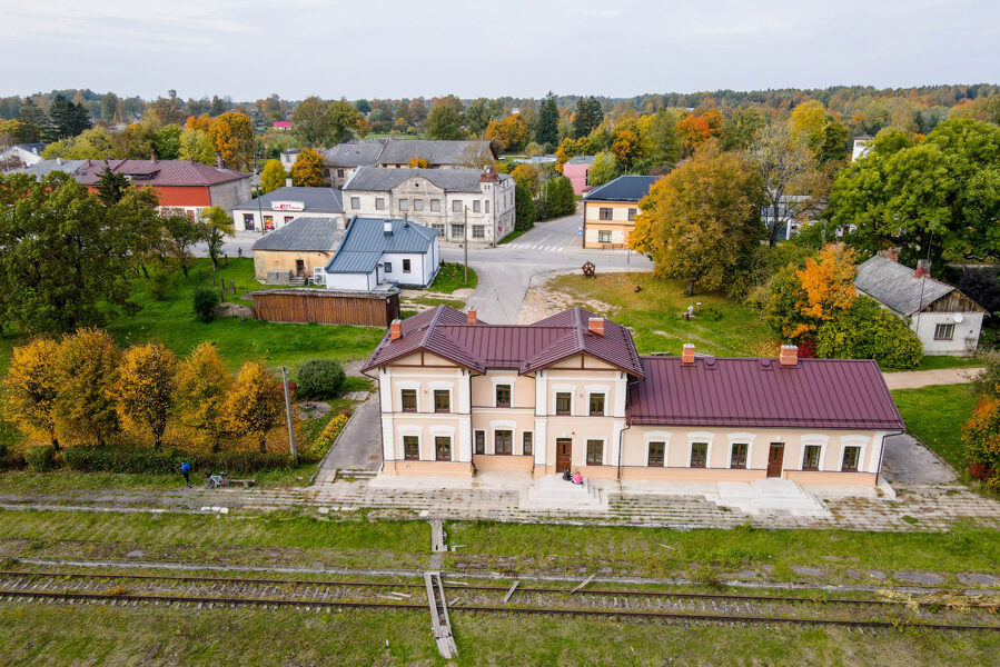 Building of Vaiņode railway station
