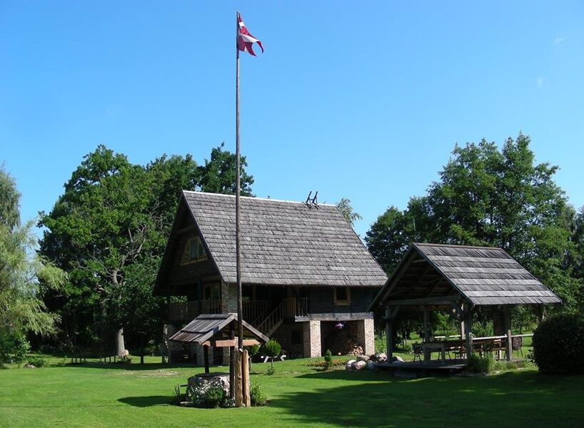 Brīvdienu māja “Griķi”