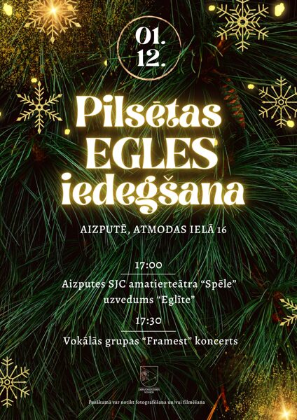 1. decembrī pilsētas egles iedegšana Aizputē