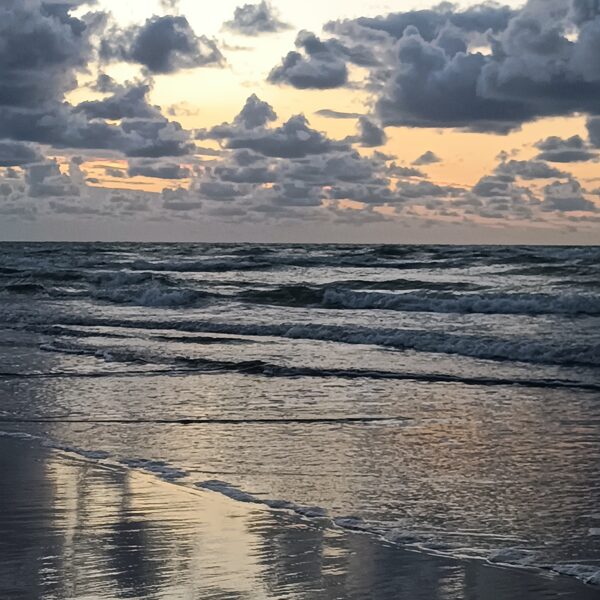 Agnese Kalēja "Spēka vieta" Pāvilostas pludmale