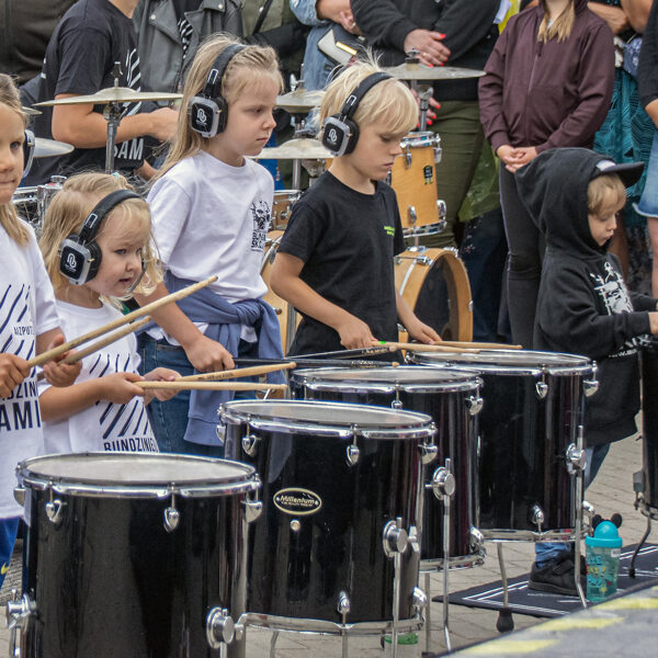 Gunārs Putniņš "Jaunie bundzinieki" Aizpute