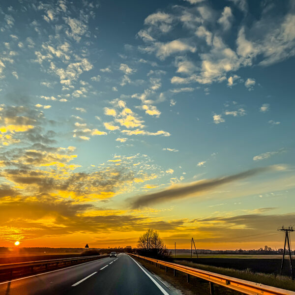 Pa ceļam Dienvidkurzemē - Anna Vītola