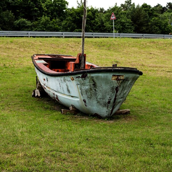 ULVIS NICIS Photography "Pamestā laiva..." "Rīvas kroga" apkārtnē