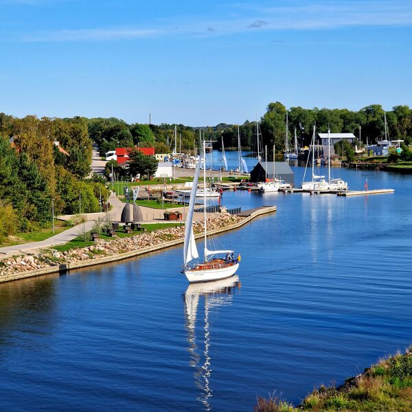 Daiga Zvejniece "Pūt, vējiņi, dzen laiviņu" Pāvilosta