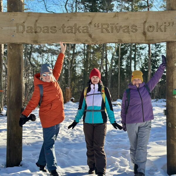 RĪVAS LOKI izPĒDOTI