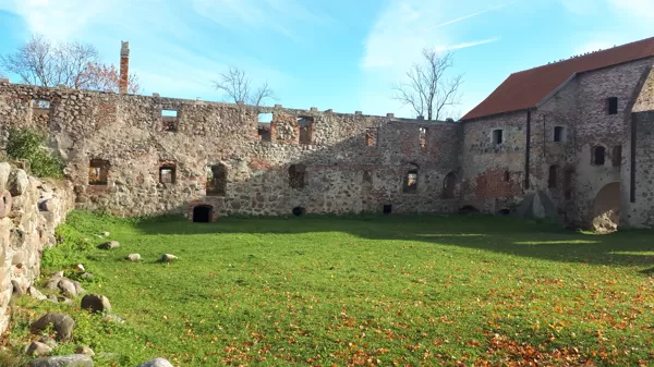 Deniss Krastiņš "Aizputes ordeņa pils" Aizpute