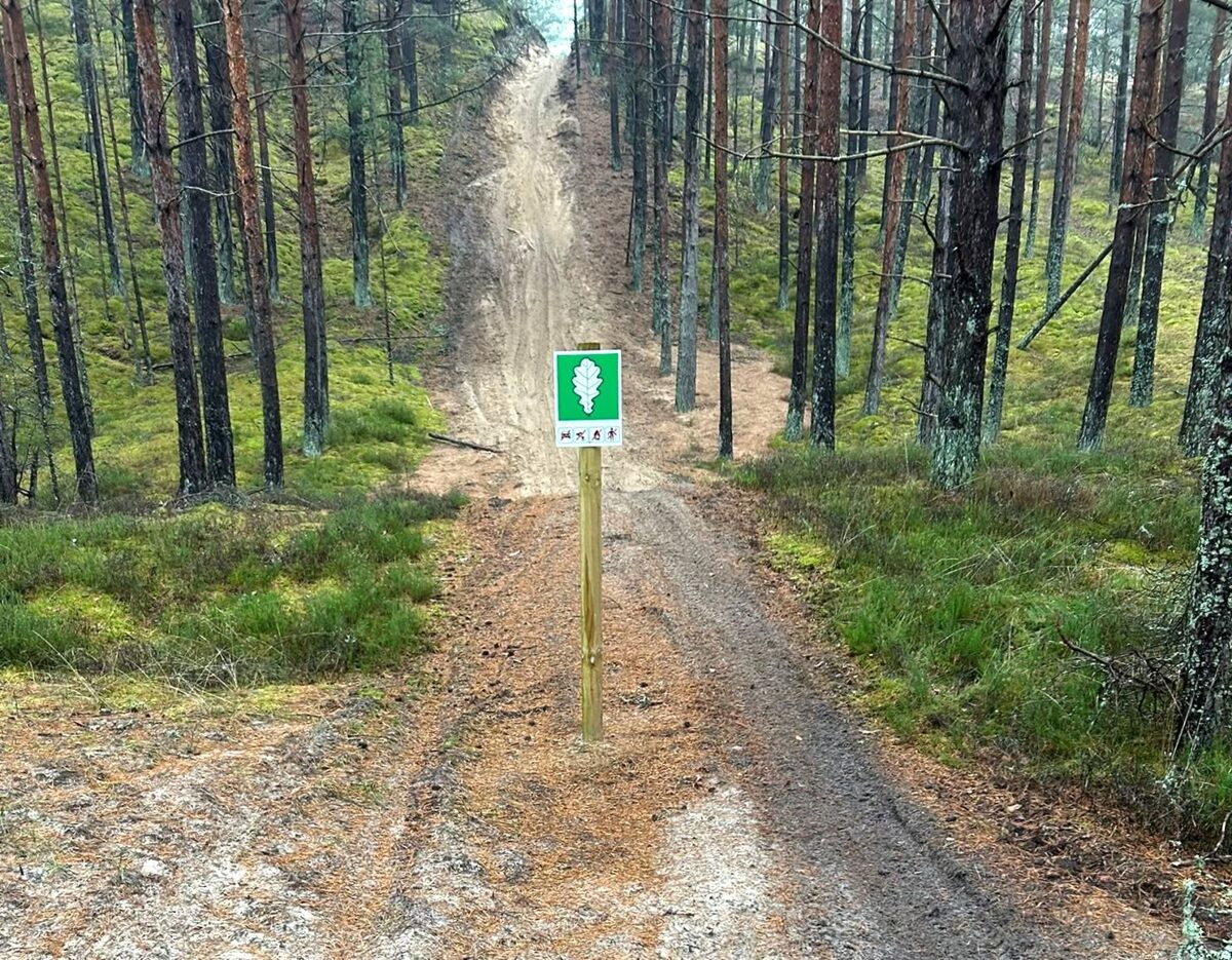 Ierobezojumi_kapu_dala_Dienvidkurzeme_Travel.jpg