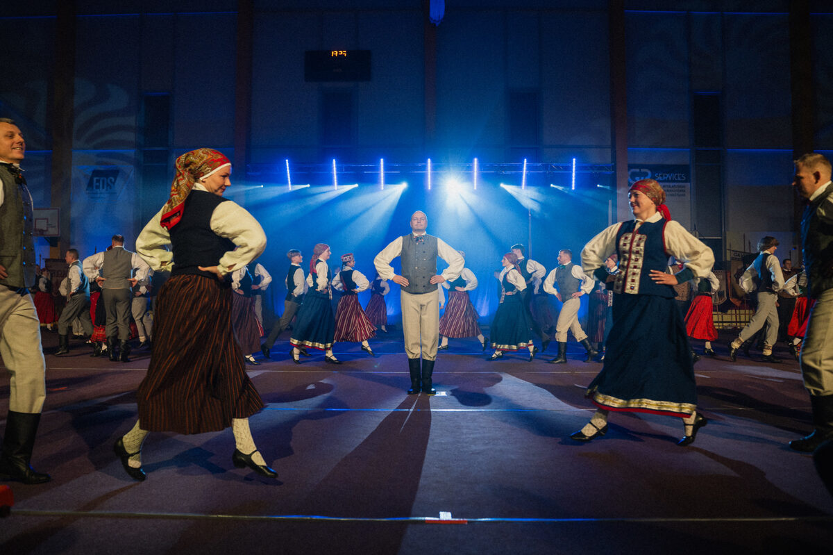 Nicas_danci.jpg